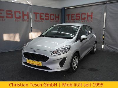 Usata Ford Fiesta Trend 71 CV (52 kW) 2017 Argento Berlina