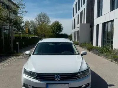 Gebraucht VW Passat Trendline 120 PS (88 kW) 2018 Weiß Kombi