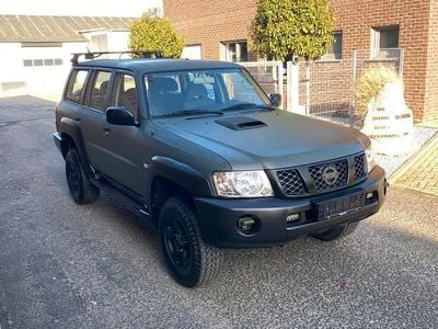 Schwarz Gebraucht 2009 Nissan Patrol XE SUV | 36.900 € (Etwas zu teuer)