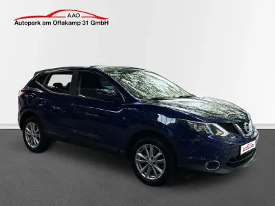 Gebraucht Nissan Qashqai Acenta 116 PS (85 kW) 2016 Blau SUV