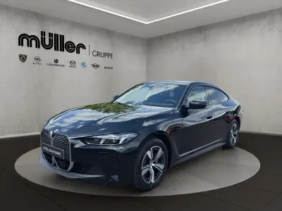 Neu BMW i4 210 kW (286 PS) 2026 Schwarz Limousine