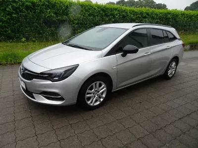 Gebraucht Opel Astra Business Edition 122 PS (89 kW) 2022 Silber Kleinwagen