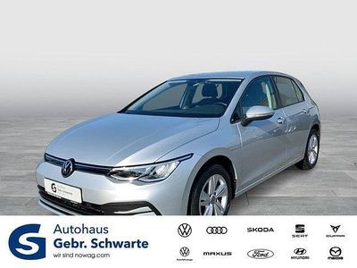 Usata VW Golf VIII Life 131 CV (96 kW) 2022 Argento Berlina