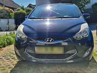 Gebraucht Hyundai ix20 Comfort 90 PS (66 kW) 2011 Schwarz Kleinwagen