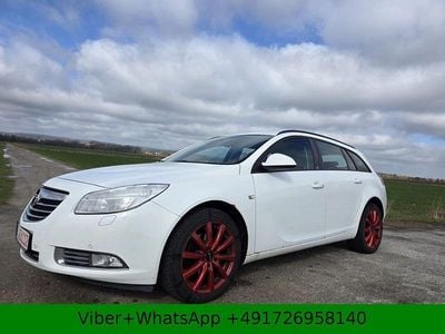 Usado Opel Insignia Selection 131 HP (96 kW) 2012 Branco Carrinha
