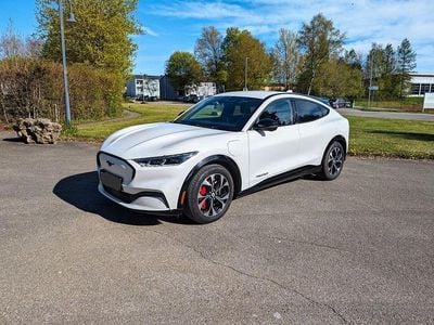 Gebraucht Ford Mustang Mach-E 258 kW (351 PS) 2021 Weiß SUV