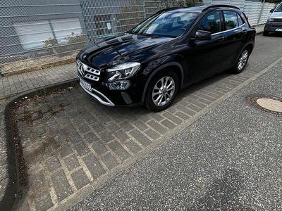 Mercedes GLA200