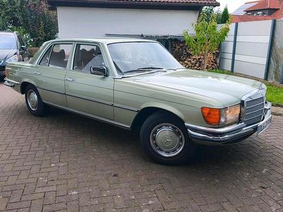 Second-hand Mercedes E280 185 CP (136 kW) 1979 Berlinǎ