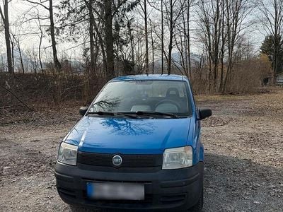Second-hand Fiat Panda 54 CP (39 kW) 2004 Albastru Hatchback