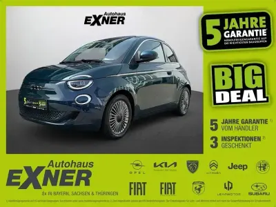 Gebraucht Fiat 500e 86 kW (118 PS) 2023 Ozean grün Kleinwagen