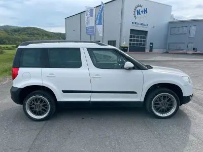 Gebraucht Skoda Yeti 122 PS (89 kW) 2011 Weiß SUV