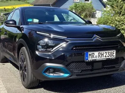Gebraucht Citroën e-C4 100 kW (136 PS) 2022 Schwarz Limousine