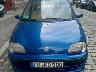 Second-hand Fiat Seicento 54 CP (39 kW) 2001 Albastru Hatchback