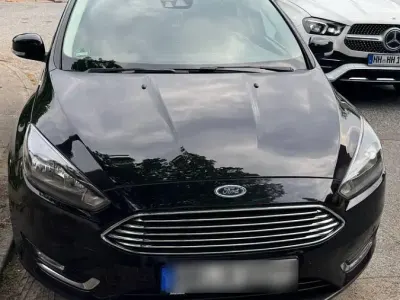 Gebraucht Ford Focus 150 PS (110 kW) 2015 Schwarz Kleinwagen