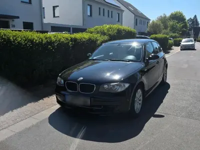 Gebraucht BMW 118 143 PS (105 kW) 2008 Schwarz Kleinwagen