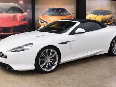 Gebraucht Aston Martin Virage 498 PS (366 kW) 2012 Weiß Cabrio
