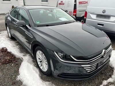 Gebraucht VW Arteon Basis 150 PS (110 kW) 2018 Uranograu Limousine