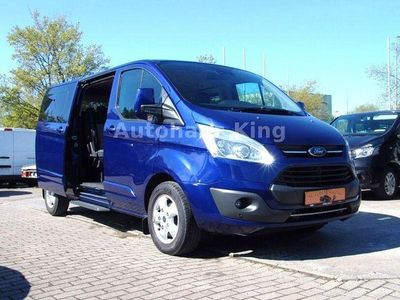 Second-hand Ford Tourneo Titanium 170 CP (125 kW) 2017 Albastru Monovolum