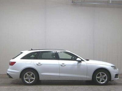 Gebraucht Audi A4 Sport 163 PS (119 kW) 2023 Weiss Kombi