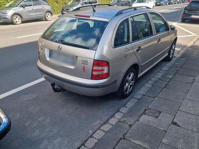 Gebraucht Skoda Fabia Ambiente 100 PS (73 kW) 2005 Beige Kleinwagen