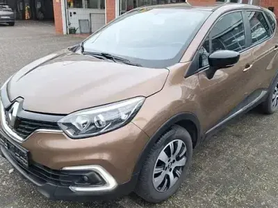 Używany Renault Captur Life 90 KM (66 kW) 2018 Brązowy SUV