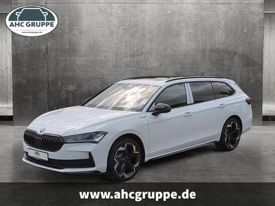 Gebraucht Skoda Superb SportLine 193 PS (141 kW) 2025 Weiss Kombi