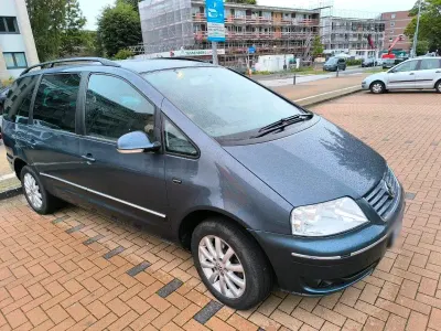 Begagnad VW Sharan 115 HK (84 kW) 2005 Grön Minibuss