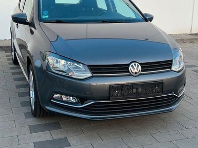 Gebraucht VW Polo Highline 90 PS (66 kW) 2014 Grau Kleinwagen