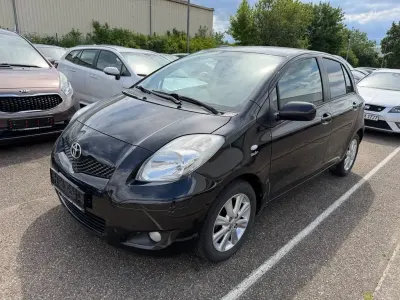 Gebraucht Toyota Yaris Executive 99 PS (72 kW) 2011 Schwarz Kleinwagen
