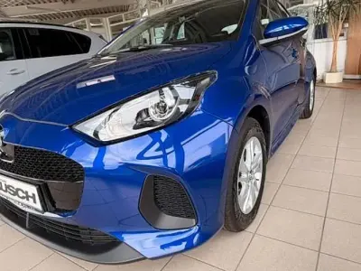 Neu Mazda 2 Center-Line 116 PS (85 kW) 2026 Blau Kleinwagen
