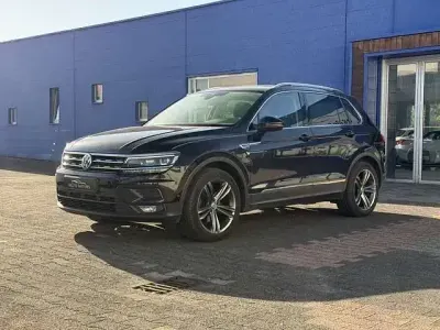 Gebraucht VW Tiguan IQ Drive 150 PS (110 kW) 2019 Deep black perleffekt SUV