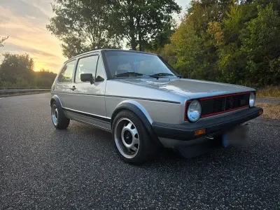 Gebraucht VW Golf I GTI 110 PS (80 kW) 1982 Silber Kleinwagen
