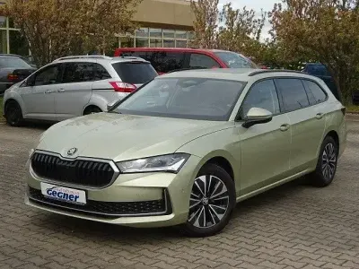 Gebraucht Skoda Superb Selection 150 PS (110 kW) 2024 Gelb Kombi