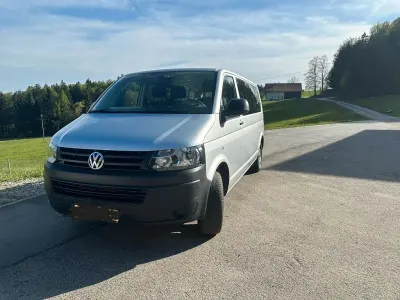 Used VW Caravelle 179 HP (131 kW) 2015 Grey Van