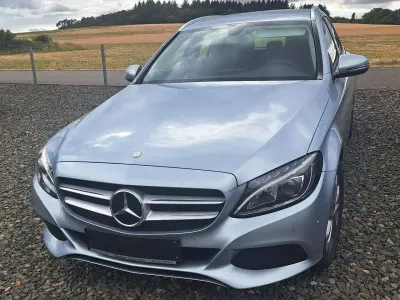 Gebraucht Mercedes C180 156 PS (114 kW) 2016 Diamantsilber  metalliclack Kombi