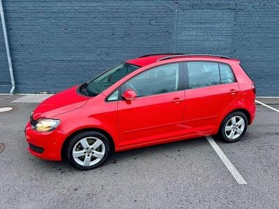 Rot Gebraucht 2013 VW Golf Plus Cross Van / Kleinbus | 8.990 € (Fairer Preis)
