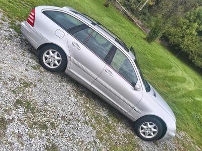 Mercedes C180
