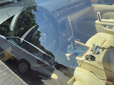 VW Phaeton