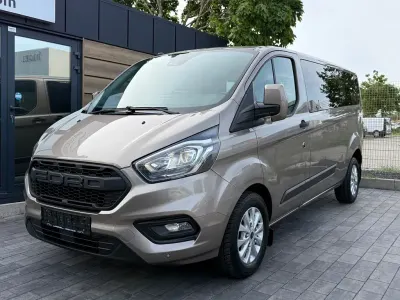 Gebraucht Ford Transit Tourneo Trend 170 PS (125 kW) 2020 Silber Van / Kleinbus