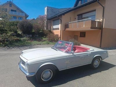 Second-hand Mercedes 230 150 CP (110 kW) 1964 Bej Cabrio