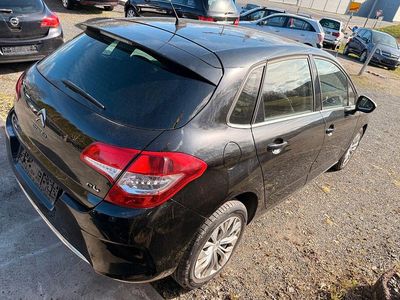 Gebraucht Citroën C4 SELECTION 95 PS (69 kW) 2014 Schwarz Limousine