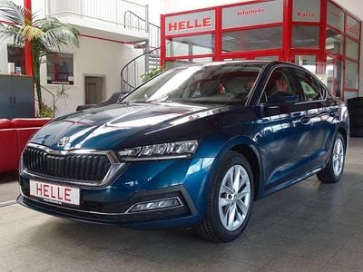 Gebraucht Skoda Octavia Style 150 PS (110 kW) 2020 Lavablau metallic (metallic) Limousine