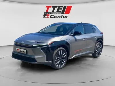 Gebraucht Toyota bZ4X Lounge+ 252 kW (343 PS) 2026 Silber SUV