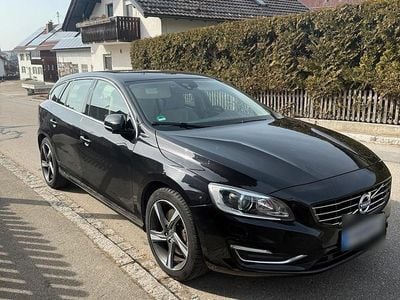 Gebraucht Volvo V60 Summum 288 PS (211 kW) 2014 Schwarz Kombi