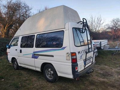 Weiß Gebraucht 1995 Mitsubishi L300 Van / Kleinbus | 5.959 €