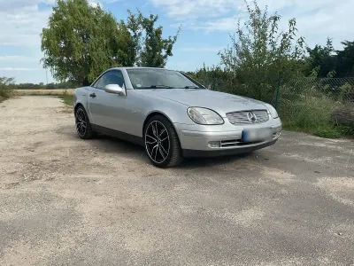 Gebraucht Mercedes SLK200 136 PS (100 kW) 1999 Silber Cabrio