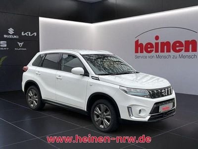 Gebraucht Suzuki Vitara Comfort 140 PS (102 kW) 2021 Superior white SUV