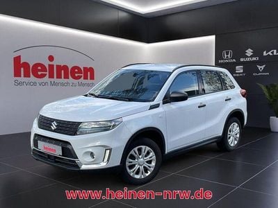 Begagnad Suzuki Vitara Club 140 HK (102 kW) 2021 Vit SUV