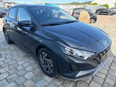 Nouă Hyundai i20 79 CP (58 kW) 2025 Gri Hatchback