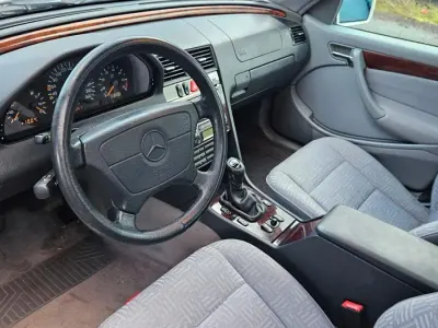 Gebraucht Mercedes C240 170 PS (125 kW) 1998 Silber Limousine